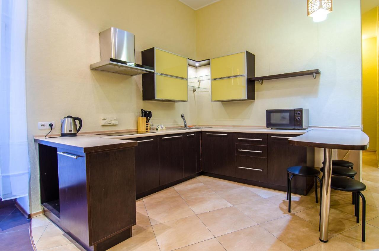 Apartment At Malaya Zhytomyrska 5 Киев Екстериор снимка