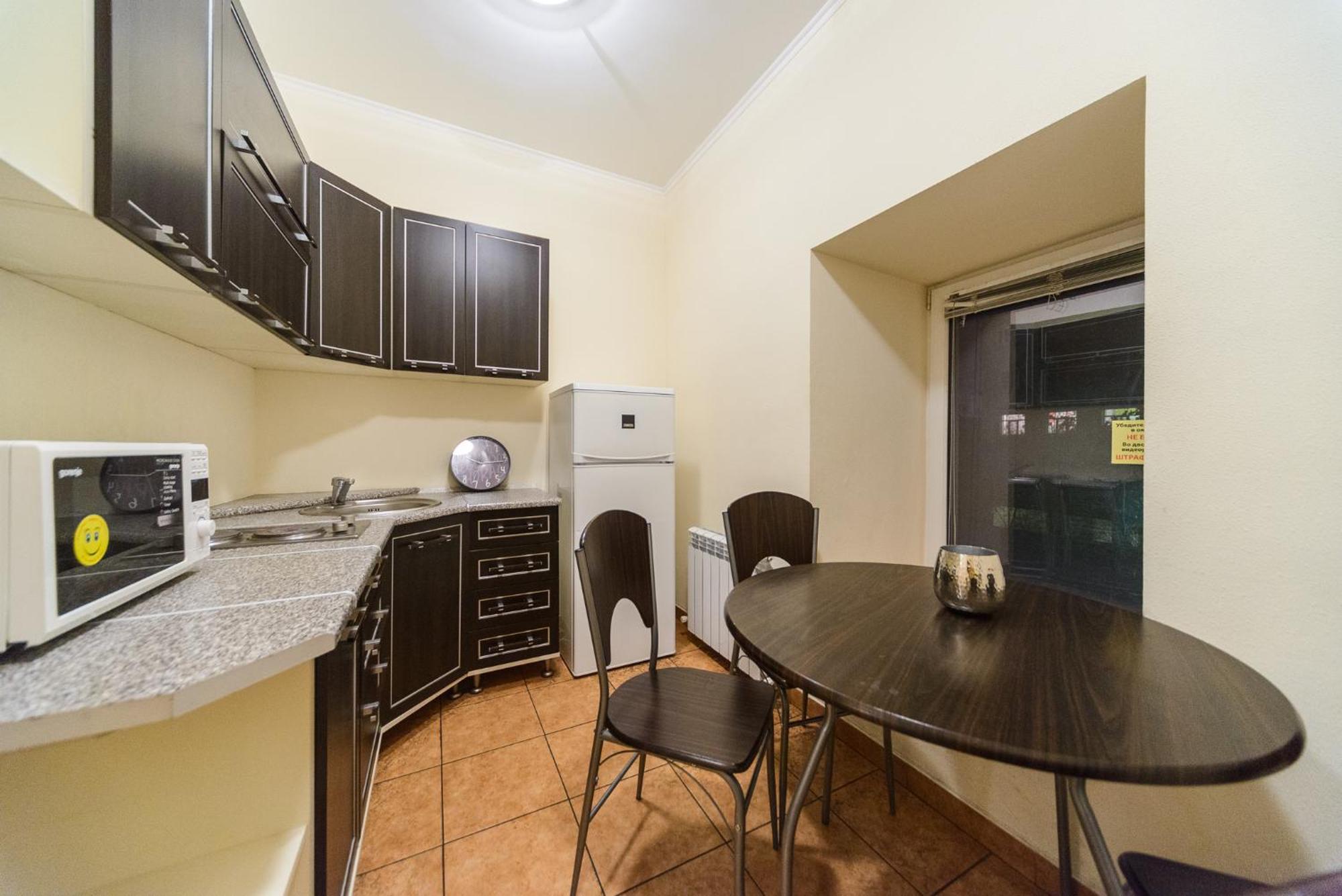Apartment At Malaya Zhytomyrska 5 Киев Екстериор снимка