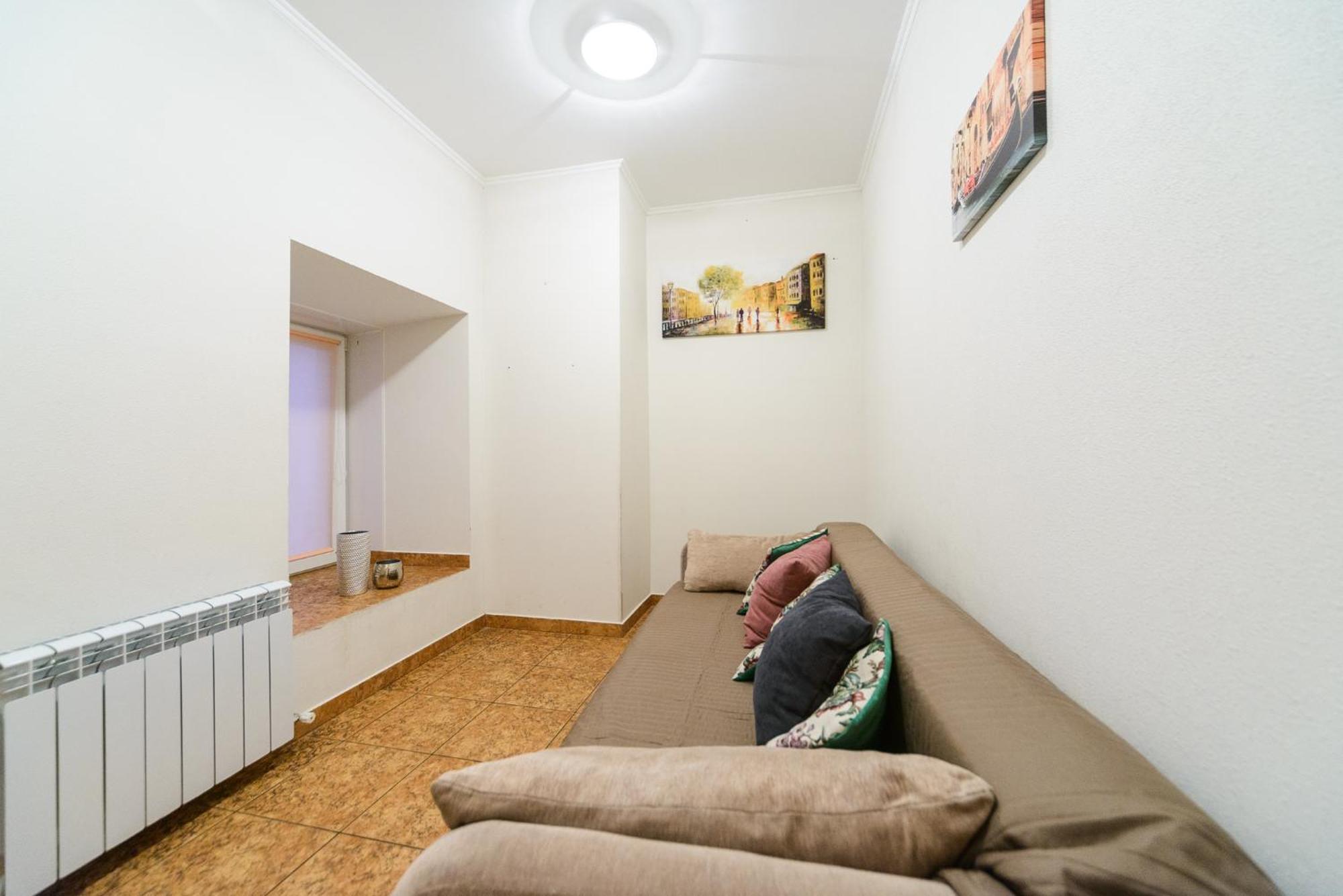 Apartment At Malaya Zhytomyrska 5 Киев Стая снимка