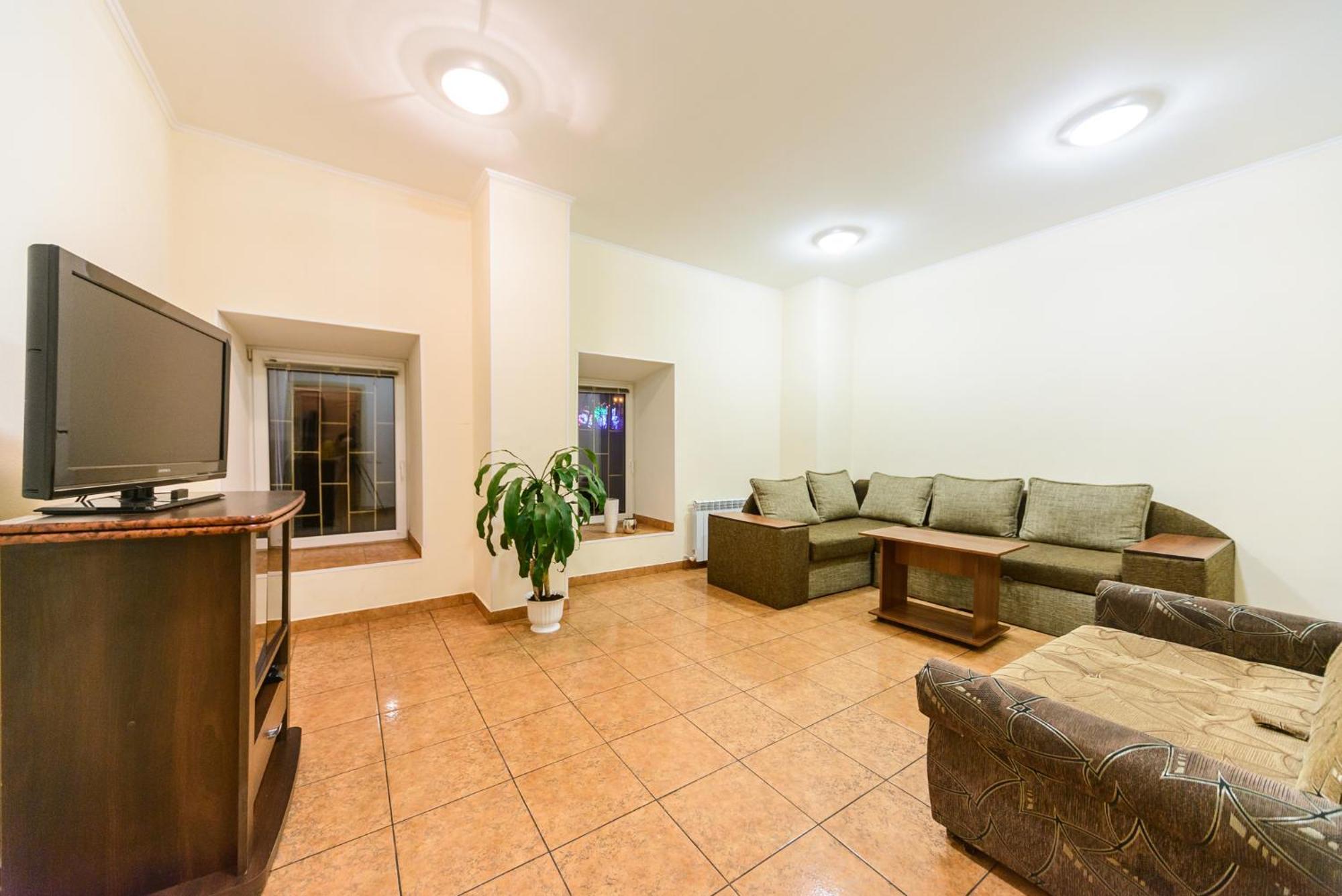 Apartment At Malaya Zhytomyrska 5 Киев Екстериор снимка